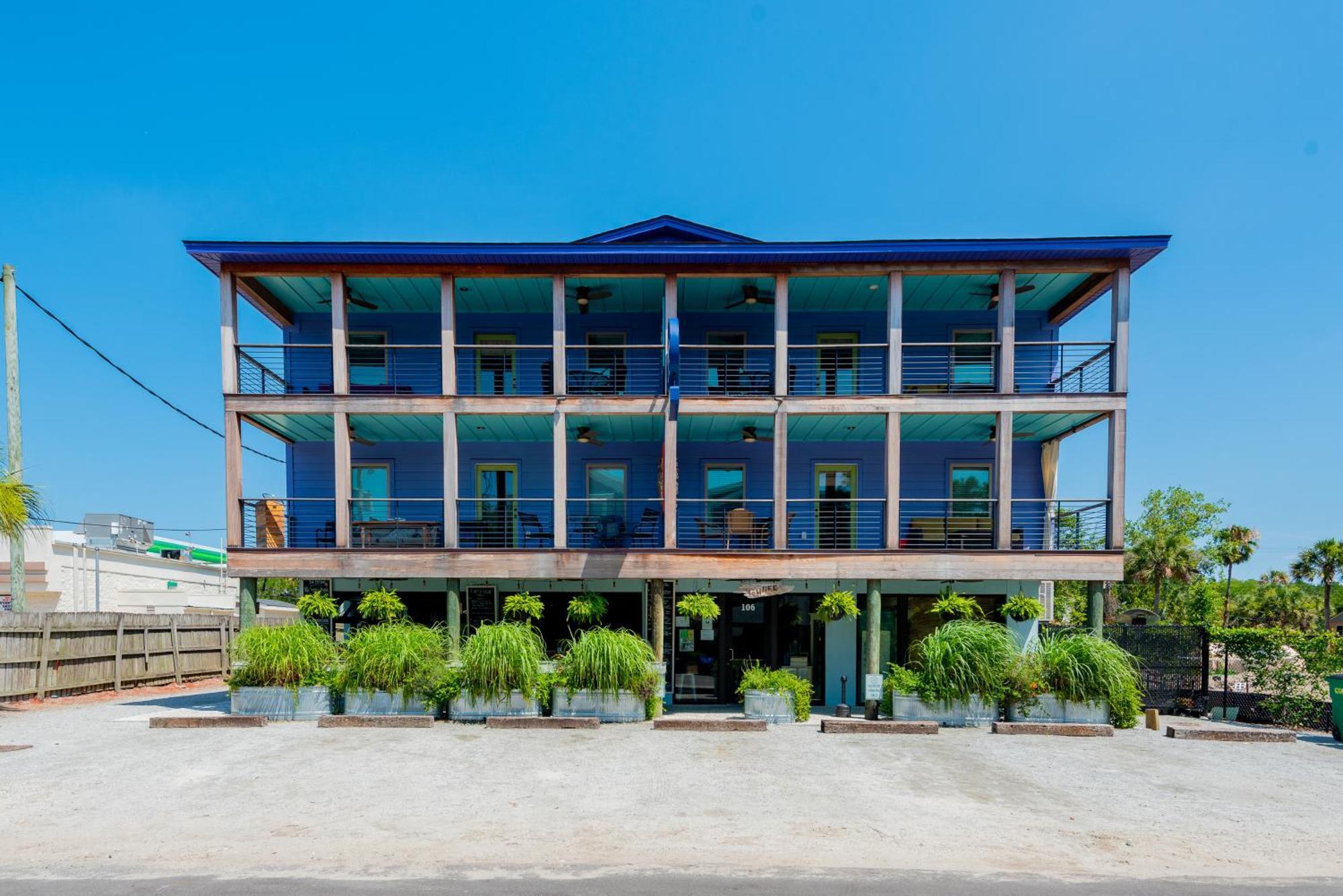 Folly Vacation Perfect Purple Palace Apt C Folly Beach Exterior photo